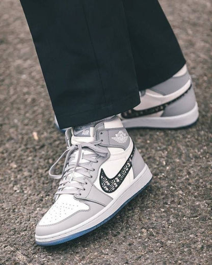 NIK AIR JORDAN RETRO 1 X DIo ii.R HIGH SEMI UA