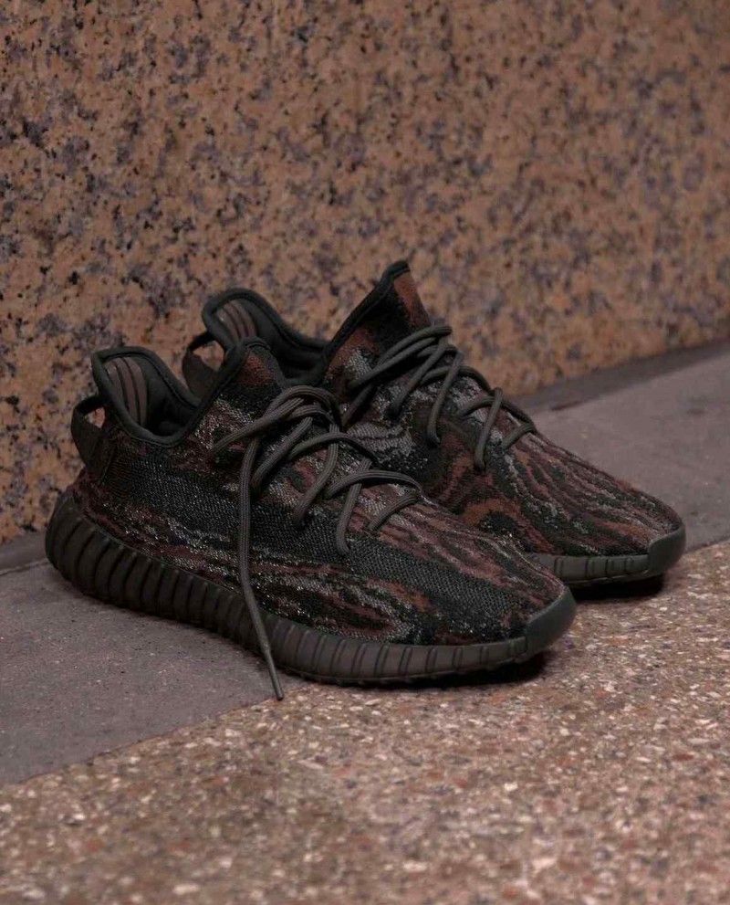 _adidaaS_yeezy_350_v2_mx_rock_semi_ua