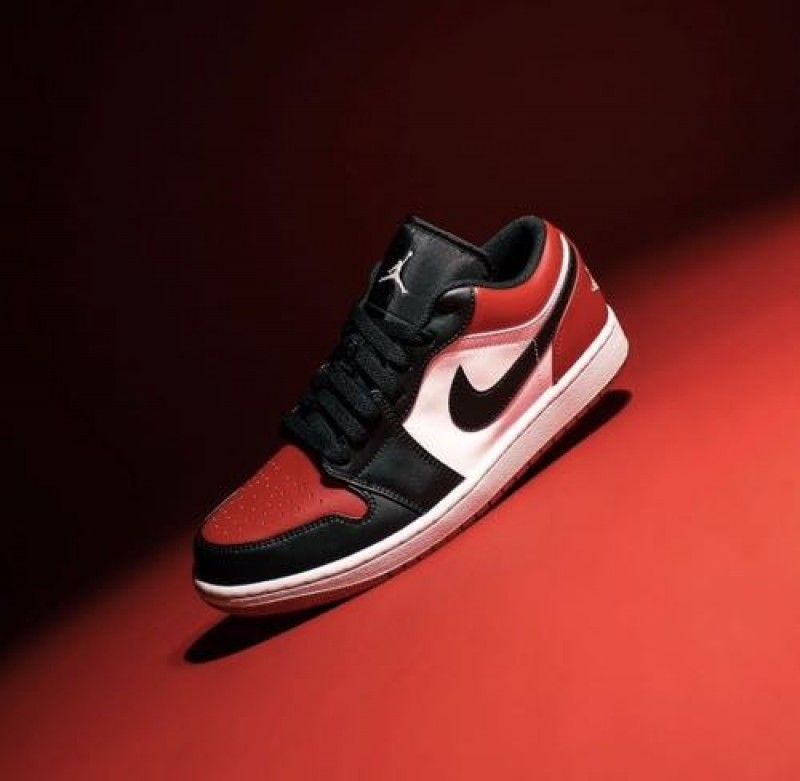 Nik Air Jordan 1 Low Bred Toe Fix