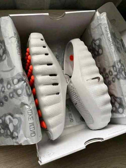 MIND 001 SLIDE LIGHT SMOKE GREY