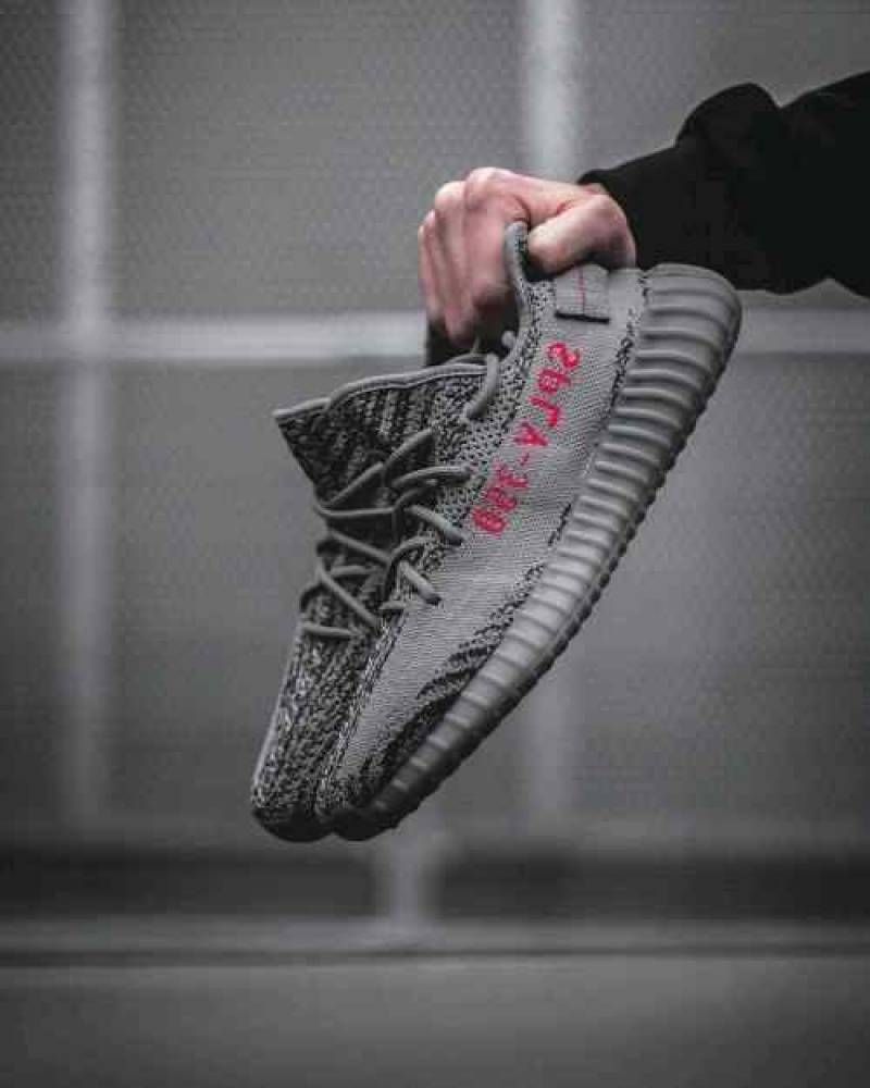 ADIDAAS Yeezy boost 350 v3 beluga
