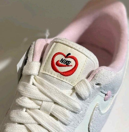 NIK EE Air Force 1 Low Valentines Day 2025