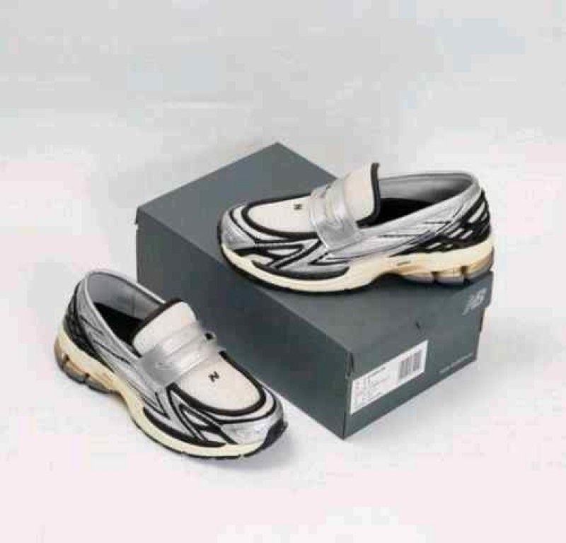 Neww Balance 1906L Silver Metallic Cream