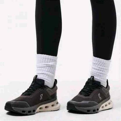 ON Cloud nova X Trainers