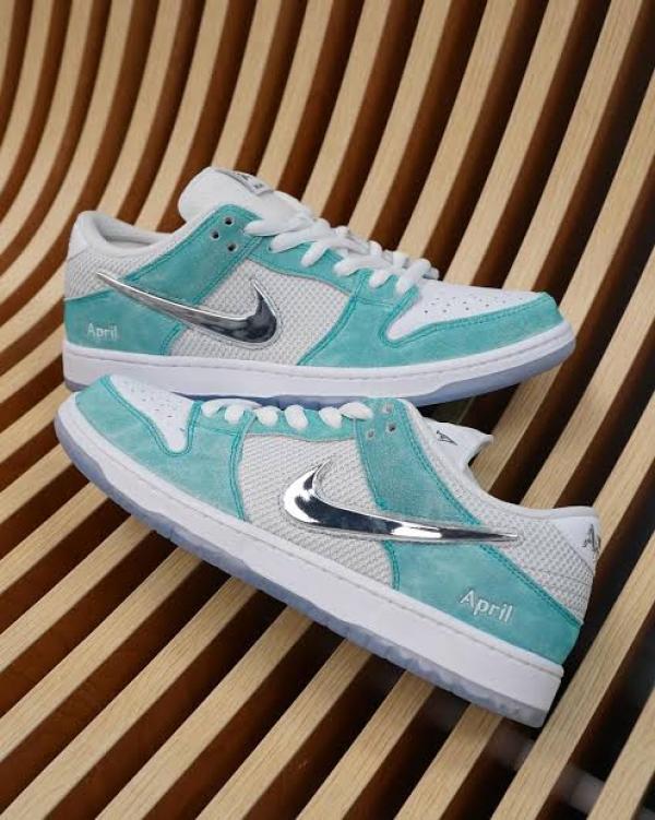NIK_E SB DUNK LOW APRIL SKATEBOARD FIX
