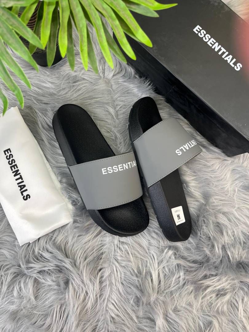 ESSENTIALpremium slides grey black