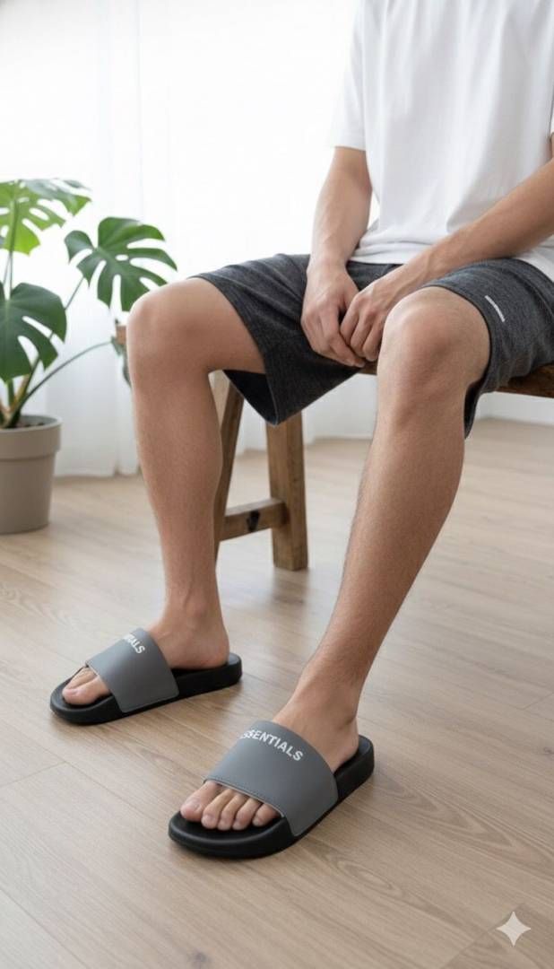 ESSENTIALpremium slides grey black