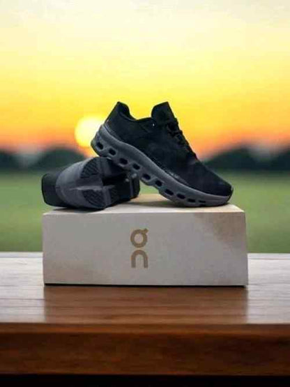 ON Running CloudMonster all Black Sneaker