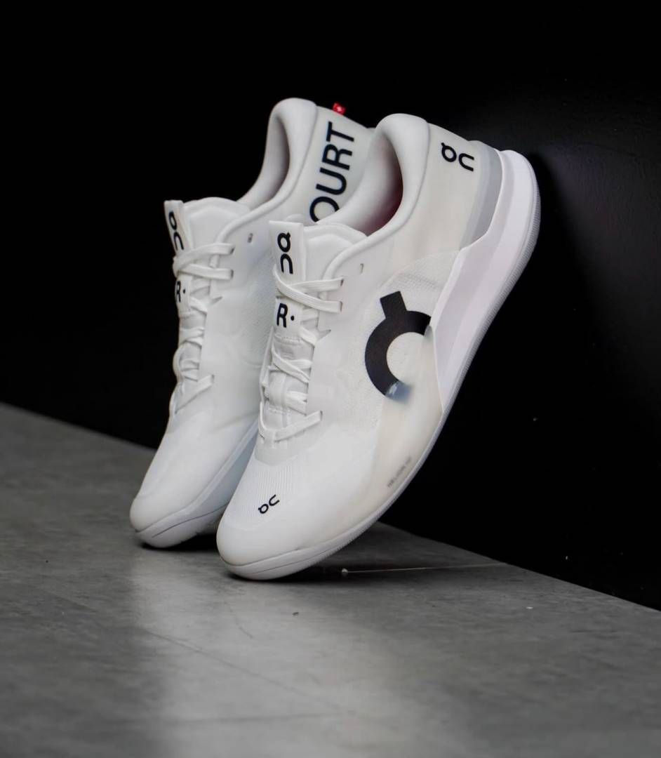 ON RUNNING THE ROGER PRO 3 WHITE GREY