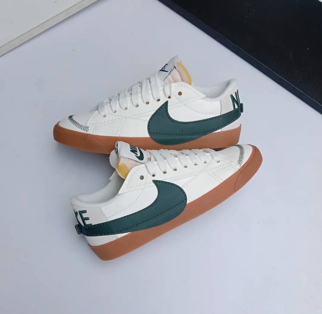NIKKE BLAZER LOW 77 SAIL PRO GREEN
