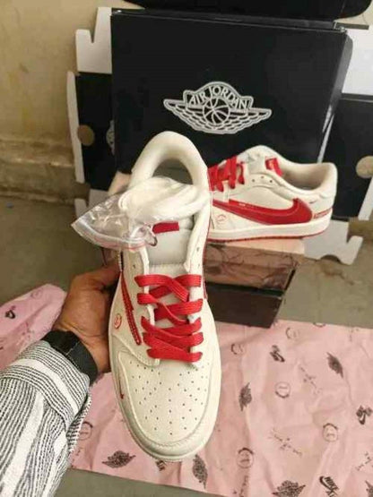 Traviss Scott x Nikkee Air Jordan 1 Low x Supremee