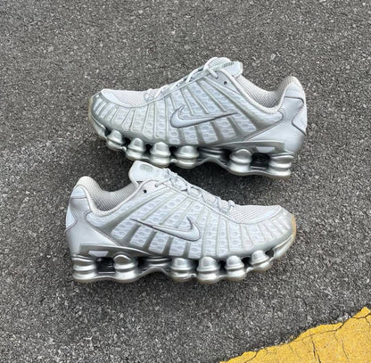 NIKKE SHOX TL GREY METALLIC SILVER
