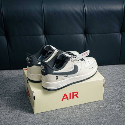 NIKKE AIRFORCE 1 VIOLENT BEAR JOINT LINEN BLACK BEIGE