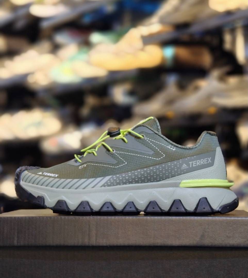 ADIDDAS TERREX HIKING OLIVE GREEN