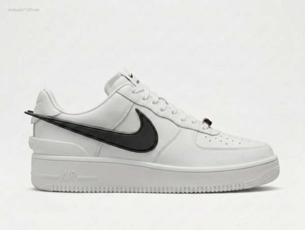 NIK.E AIRFORCE 1 AMBUSH WHITE