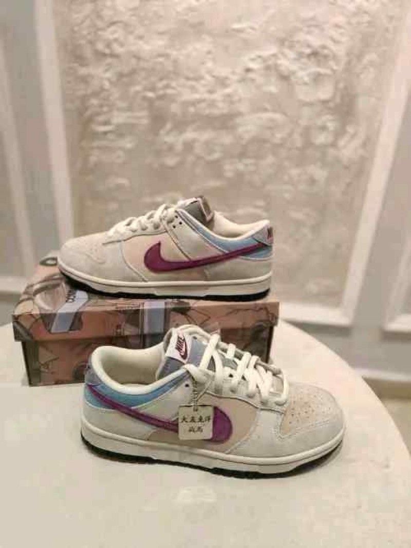 NIKkEE SB DUNK LOW X OTOMO KATSUHIRO STEAMBOY