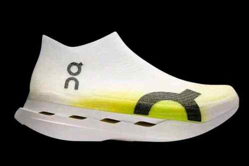 On Cloudboom Strike LS White Yellow