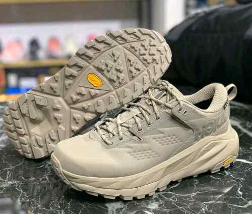 Hoka One Kaha Low Gore-Tex