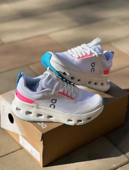 On Cloud x Nova Running White blue