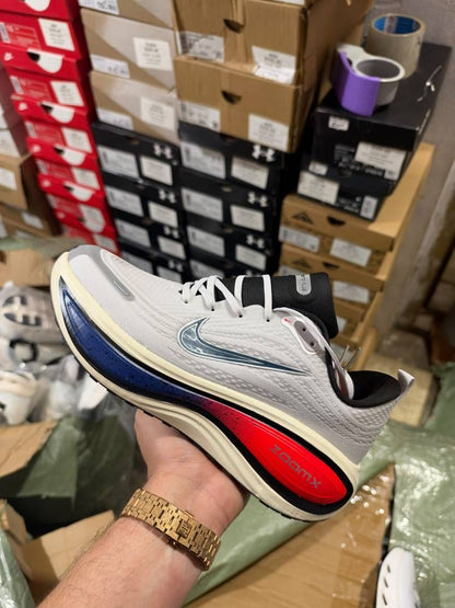 Nik Vomero Plus Multi White Black Racer Blue