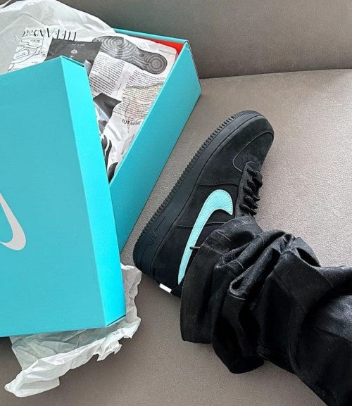 N IKE AIRFORCE 07 x TIFFANY N CO SEMI UA PACKING