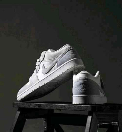 jordan retro 1 low PARIS