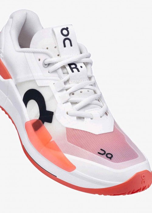 On Cloud Running The Roger Pro 2 White Flame