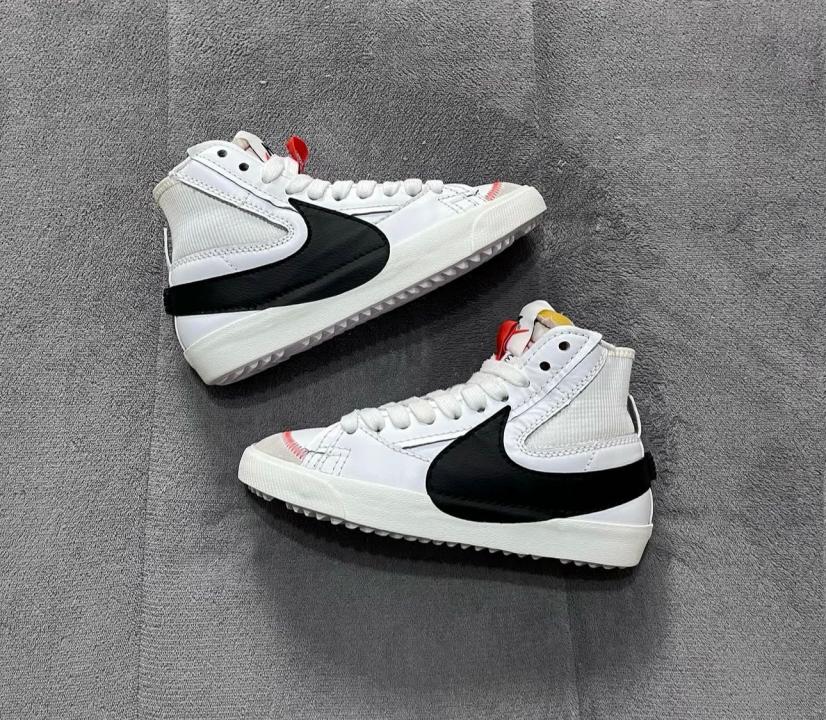 NIK.E BLAZER MID 77 VINTAGE WHITE BLACK