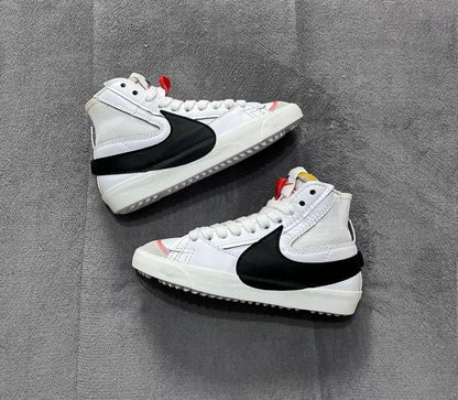 NIK.E BLAZER MID 77 VINTAGE WHITE BLACK