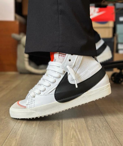 NIK.E BLAZER MID 77 VINTAGE WHITE BLACK