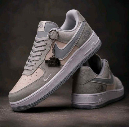NIKKEE AIRFORCE 1 LOW X The North Fase Suede