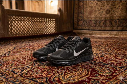 Nik.e Air Max 2013 black