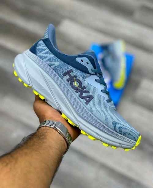 Hoka CHALLENGER ATR7