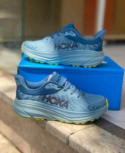 Hoka CHALLENGER ATR7