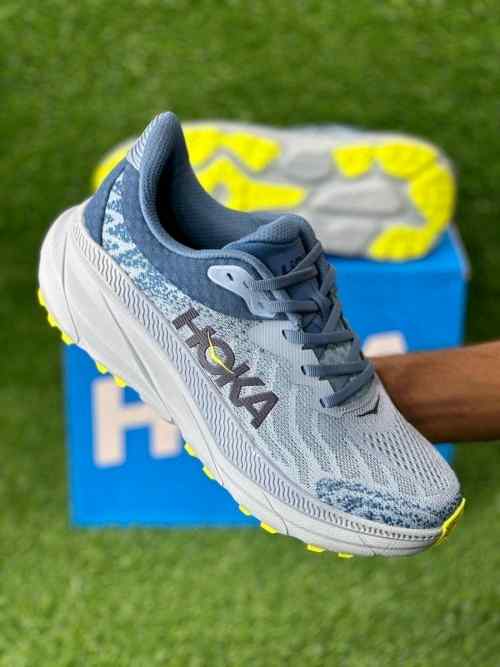 Hoka CHALLENGER ATR7