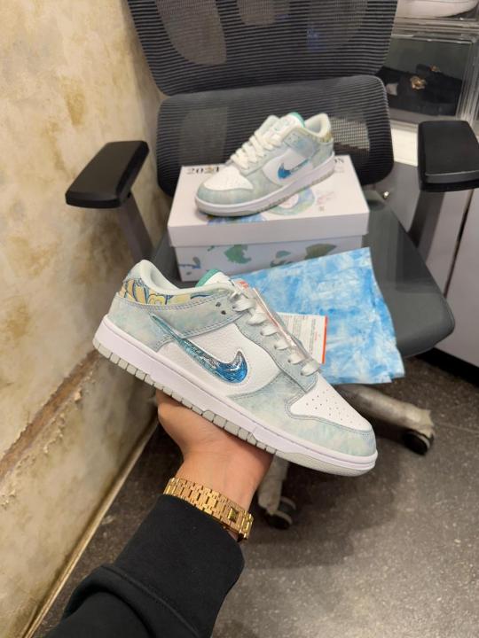Nik.e Sb Dunk Year Of The Dragon Steam Puppet