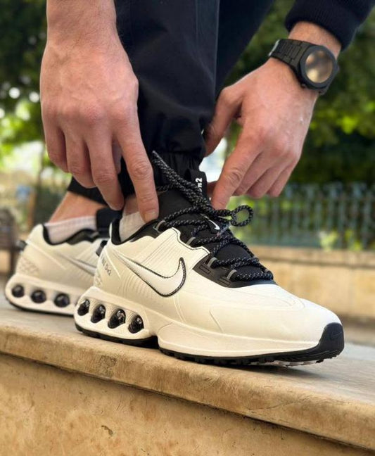 Nik.e Air Max DN 2 White Black