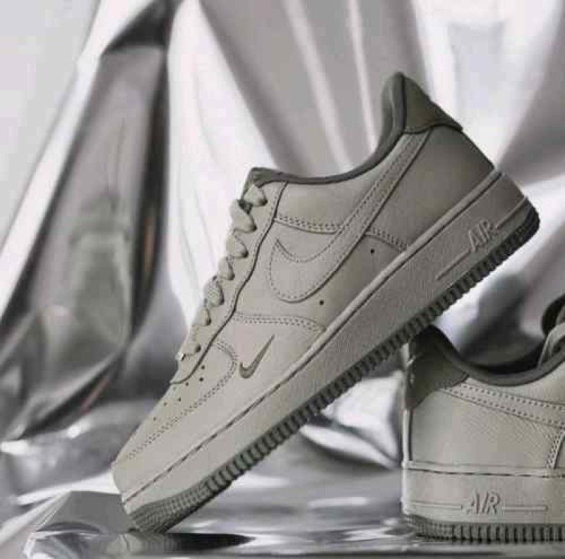 Nikkee Airforce 1 low light army