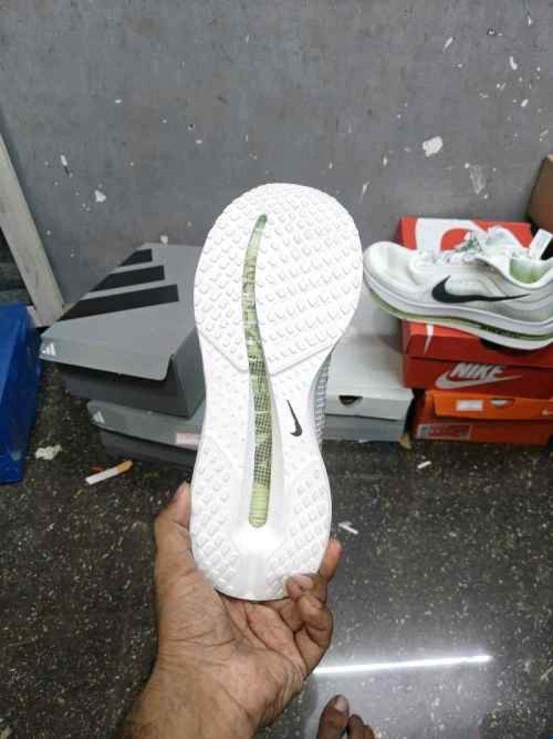 Nikkee Air Zoom Pegasus Premium Running