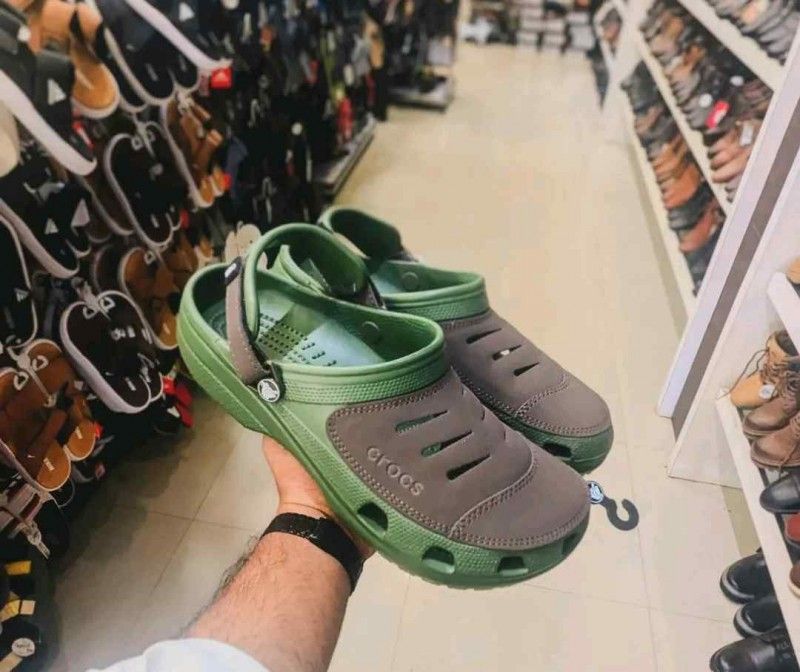 Croccss Yukon Vista Clog Army green