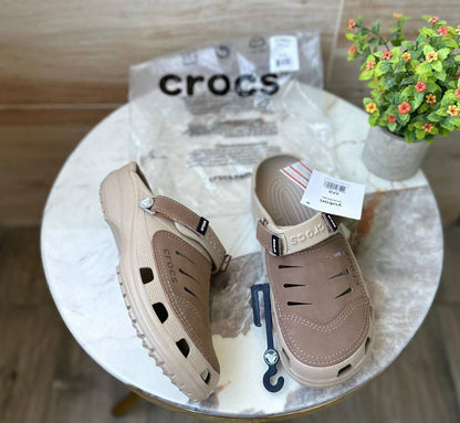 CROCCS YUKOON VUSTA VLOGS BEIGE