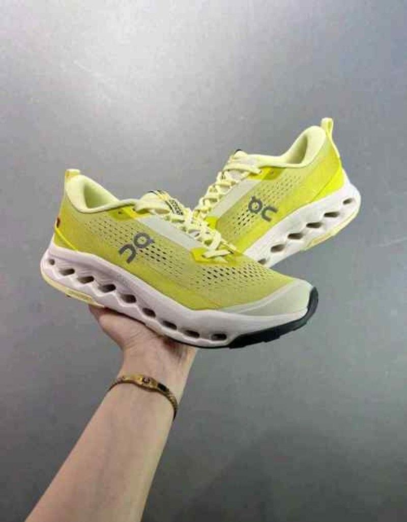 On Cloud Running Cloudsurfer Trail 2 Ivory Lime