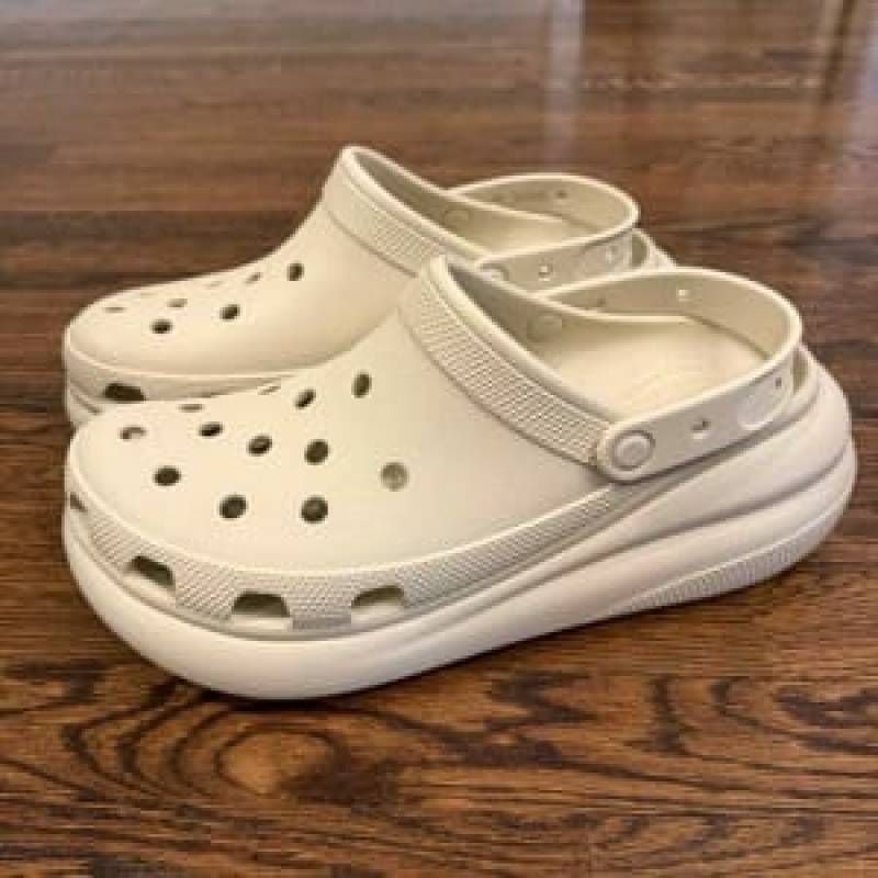 CROCCS MEGACRUSH CLOGS BEIGE
