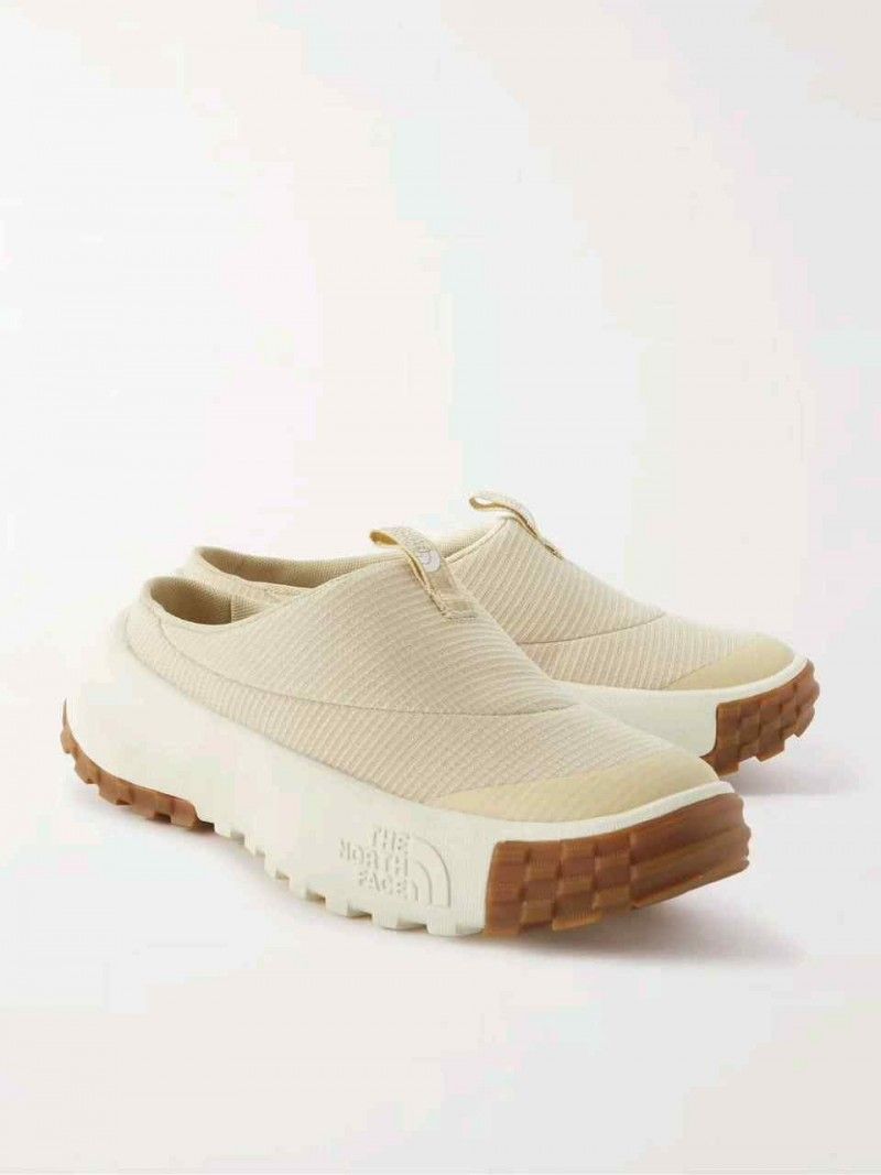 THE NORTH FASE. NEVER STOP MULE BEIGE