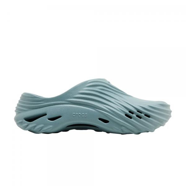 Croc.s Echo Wave Sky Blue With og box and carry bag