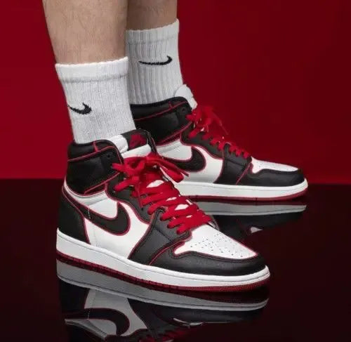 Nikkee Air Jordaann Retro 1 High Bloodline Fix