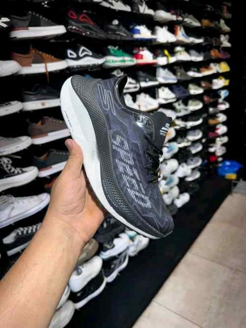 SKETCHERSS GO RUN SPEED BEAST BLACK