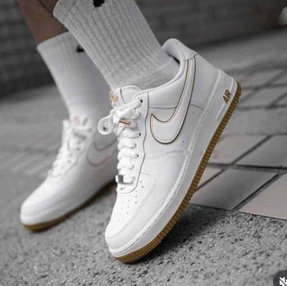 Nikee Air force 1 07 White Bronzine