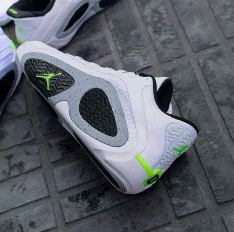 Nikkee Air jordan Tatum 2 Legacy