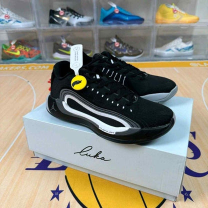 Nikkee Air Jordan Luka 4 Black White